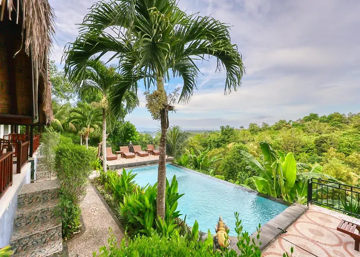 Innala Retreat Nusa Penida ゲストハウス 3*