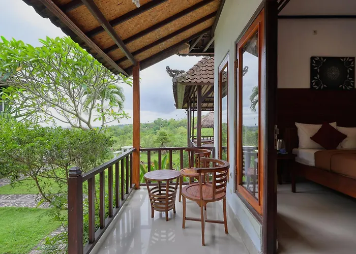 Innala Retreat Nusa Penida ゲストハウス 3*